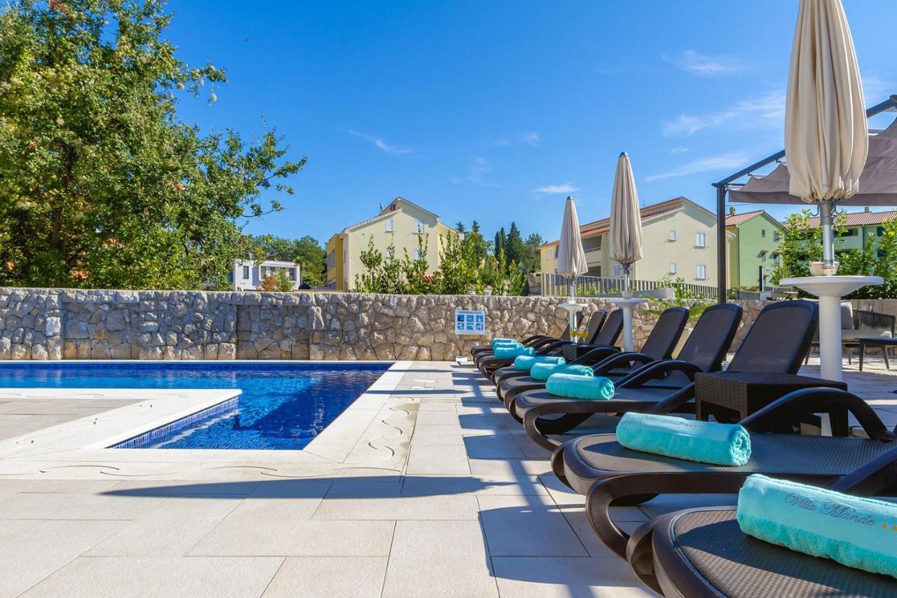 Luxury Apartments Villa Mande Malinska Exterior foto
